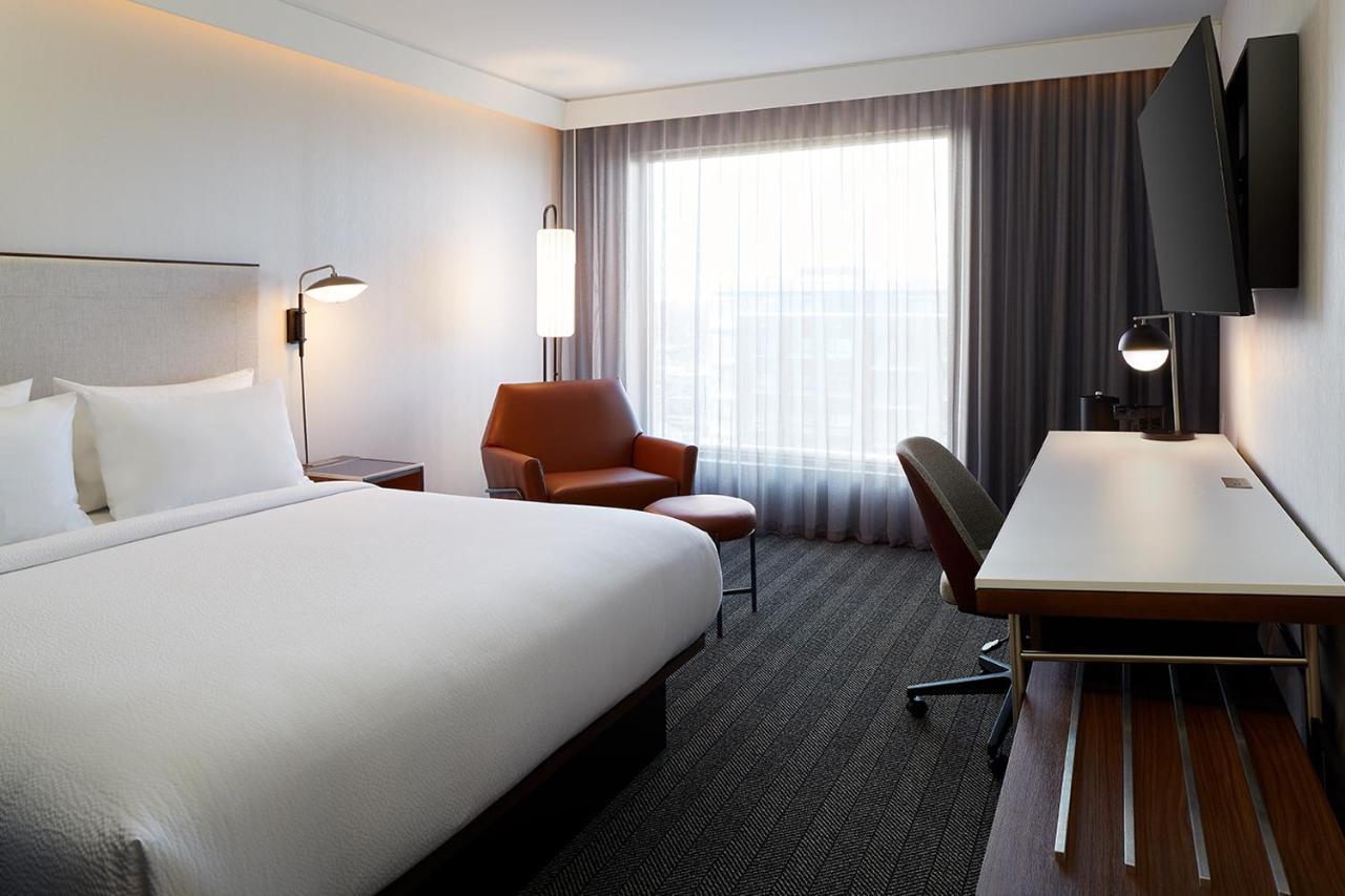 Hotel Courtyard Montreal Midtown Zewnętrze zdjęcie